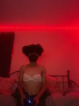 Snapshot of GameyBaby chatting on 03-02-26, 11:11 GameyBaby online show from 03-02-26, 11:11