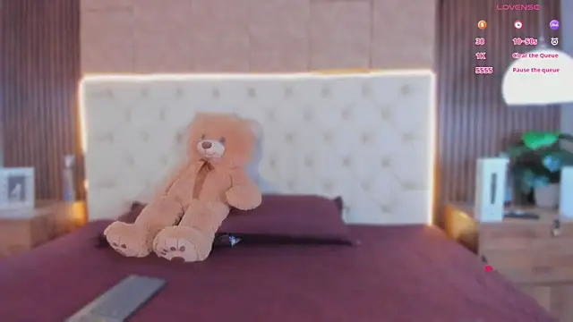 apriilfox online show from 03-21-26, 03:33