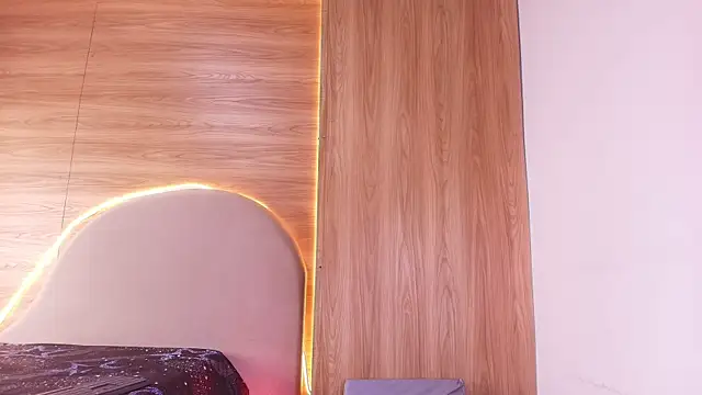 kiara lp online show from 04-18-26, 03:10