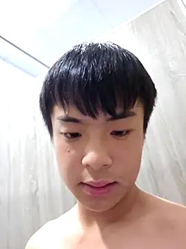 Snapshot of ovo0810 chatting on 03-19-26, 10:19 ovo0810 online show from 03-19-26, 10:19