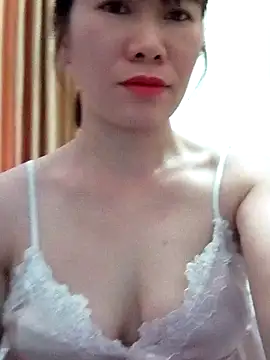 Bondgirl 9 online show from 05-27-26, 06:10