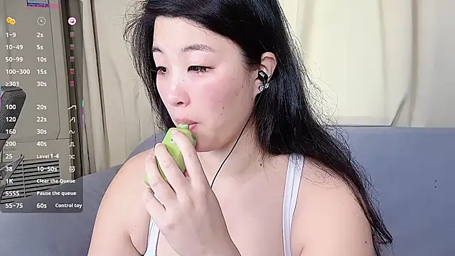 Snapshot of Tavie1744 chatting on 07-01-26, 11:15 Tavie1744 online show from 07-01-26, 11:15