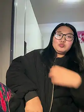 Snapshot of Titi-005 chatting on 03-03-26, 12:44 Titi-005 online show from 03-03-26, 12:44