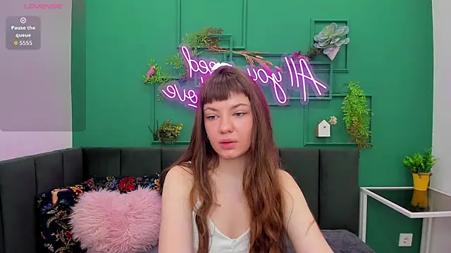 AgnesBeautiful online show from 04-01-26, 01:50