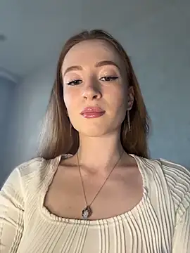 Snapshot of Little_Candy_18 chatting on 06-17-26, 05:43 Little Candy 18 online show from 06-17-26, 05:43
