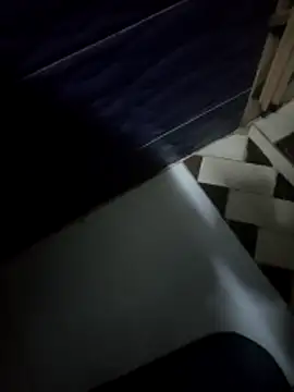 Snapshot of Pop1977 chatting on 04-05-26, 12:35 Pop1977 online show from 04-05-26, 12:35