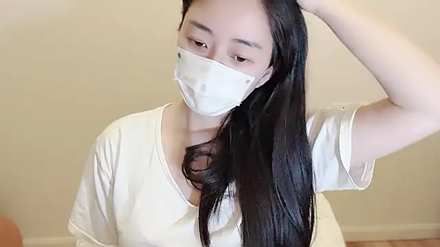 Snapshot of jinxiyao01 chatting on 05-10-26, 02:33 jinxiyao01 online show from 05-10-26, 02:33