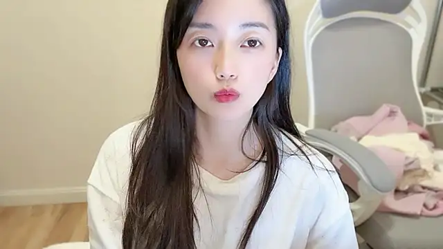 Snapshot of jinxiyao01 chatting on 05-30-26, 02:25 jinxiyao01 online show from 05-30-26, 02:25