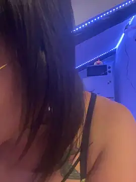 Snapshot of Xlilli69X chatting on 05-07-26, 05:51 Xlilli69X online show from 05-07-26, 05:51