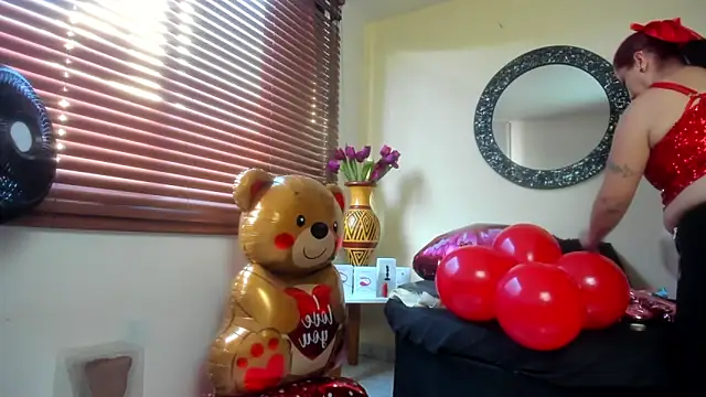 Maye Milf  online show from 03-19-26, 12:42