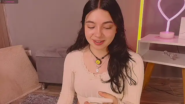 Im Elaris online show from 04-17-26, 02:42