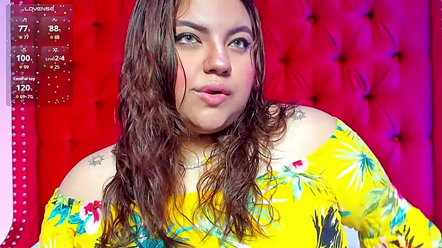 Snapshot of SunnyHoney_ chatting on 05-04-26, 12:56 SunnyHoney online show from 05-04-26, 12:56