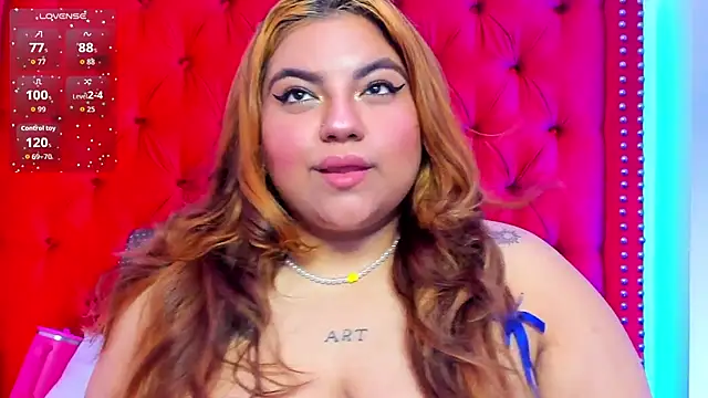 Snapshot of SunnyHoney_ chatting on 07-06-26, 12:02 SunnyHoney online show from 07-06-26, 12:02