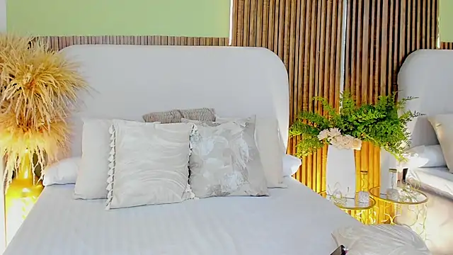 VanessaOwens1 online show from 03-09-26, 02:10