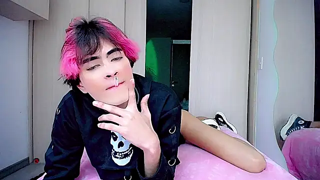 Snapshot of Darksweet_jack chatting on 05-27-26, 02:58 Darksweet jack online show from 05-27-26, 02:58