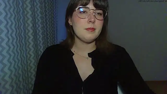Snapshot of ClaraHard chatting on 05-07-26, 05:18 ClaraHard online show from 05-07-26, 05:18