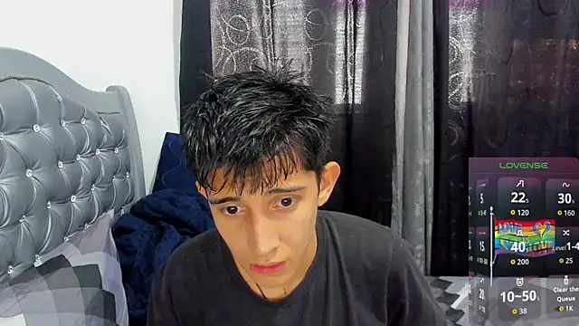 gomitaboy1 online show from 04-03-26, 07:12