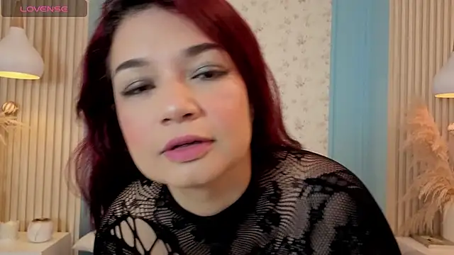 Snapshot of PaulaVegaa chatting on 06-14-26, 04:58 PaulaVegaa online show from 06-14-26, 04:58