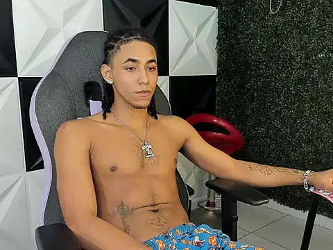 taylor bigdick18 online show from 04-11-26, 12:48