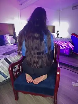 Lunaliaa  online show from 03-25-26, 05:35