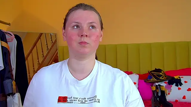 MelodyMoores online show from 04-25-26, 07:00