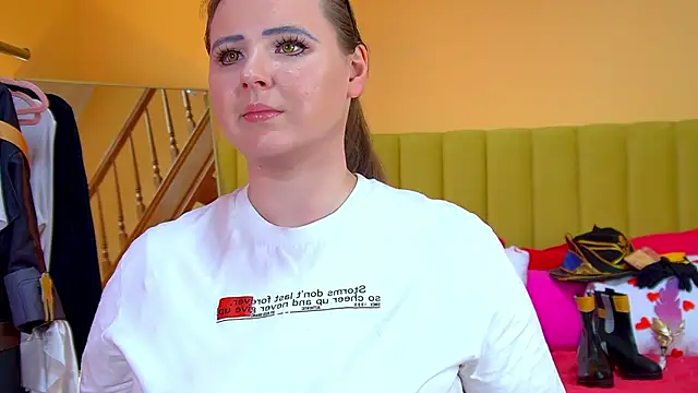 MelodyMoores online show from 04-25-26, 01:41