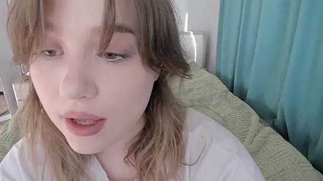 Snapshot of JennyHardy chatting on 07-05-26, 02:13 JennyHardy online show from 07-05-26, 02:13