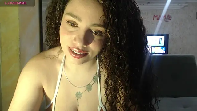 Snapshot of melany_montenegro chatting on 06-04-26, 09:15 melany montenegro online show from 06-04-26, 09:15