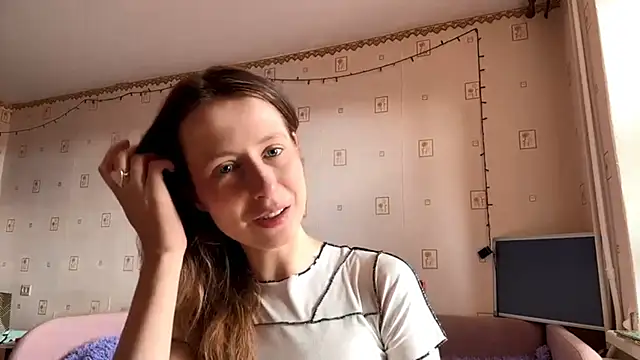 Snapshot of AlesiaGurevich chatting on 07-12-26, 10:28 AlesiaGurevich online show from 07-12-26, 10:28