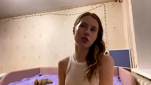 Snapshot of AlesiaGurevich chatting on 08-06-26, 12:23 AlesiaGurevich online show from 08-06-26, 12:23