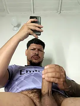 Snapshot of BadboyDirty1 chatting on 05-26-26, 01:18 BadboyDirty1 online show from 05-26-26, 01:18