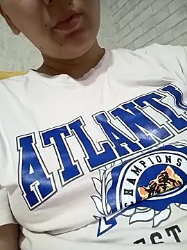 Emi hot1 online show from 03-05-26, 12:34