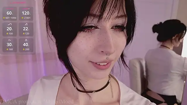 Snapshot of MutedMood_ chatting on 05-28-26, 12:46 MutedMood online show from 05-28-26, 12:46