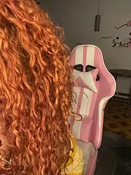 ThePrettyTiana online show from 04-18-26, 07:58