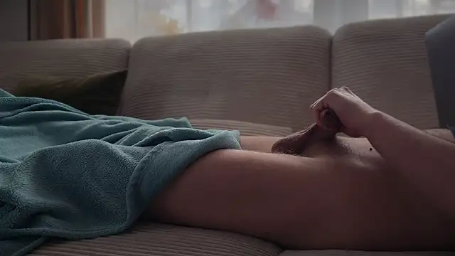 boylouis17 online show from 04-20-26, 05:05