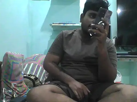 Snapshot of Foxboy65 chatting on 05-21-26, 07:32 Foxboy65 online show from 05-21-26, 07:32
