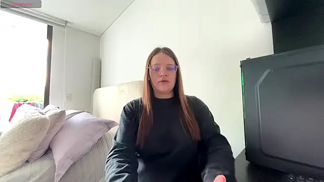 Sarahhh 0 online show from 03-15-26, 09:21