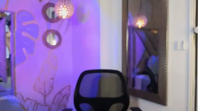 Tinocrow online show from 04-14-26, 03:29