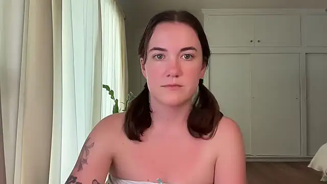 Snapshot of summerxo chatting on 04-26-26, 11:13 summerxo online show from 04-26-26, 11:13