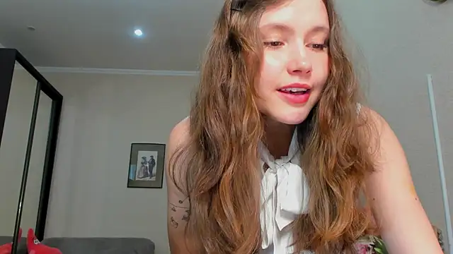 MaryannSofts online show from 04-24-26, 01:46