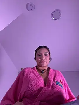 Snapshot of Kendall__evanss chatting on 07-23-26, 01:58 Kendall evanss online show from 07-23-26, 01:58