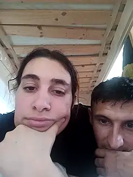 Sexy Couple 123 online show from 04-19-26, 12:59