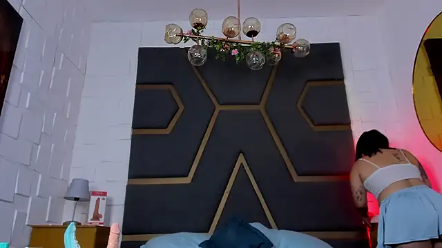 juana valkiria online show from 03-20-26, 06:02