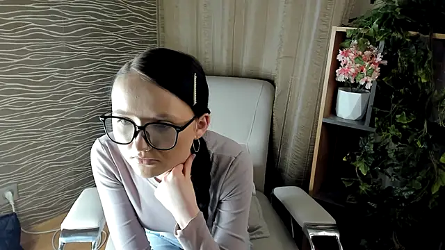 TonetteBeska online show from 03-06-26, 09:17