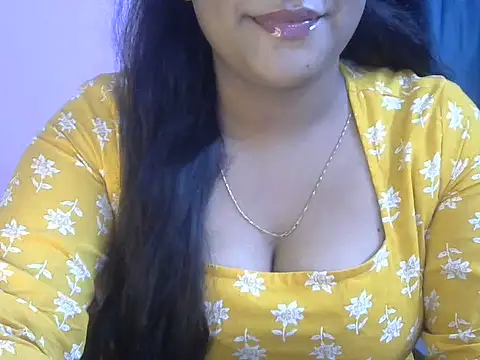 Snapshot of QUEEN-OF-QUEEN chatting on 07-08-26, 06:34 QUEEN-OF-QUEEN online show from 07-08-26, 06:34