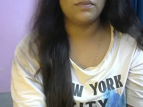 Snapshot of QUEEN-OF-QUEEN chatting on 07-29-26, 07:12 QUEEN-OF-QUEEN online show from 07-29-26, 07:12