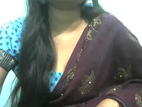 NayraG online show from 03-18-26, 05:05