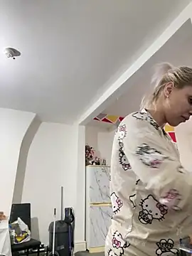 Giullyaxxx online show from 03-08-26, 03:38