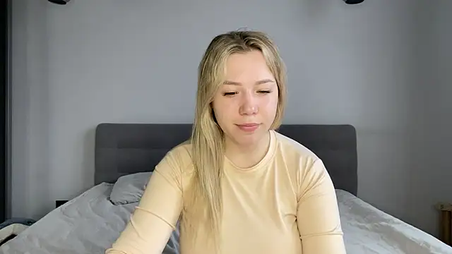 alyrasun online show from 04-17-26, 06:27