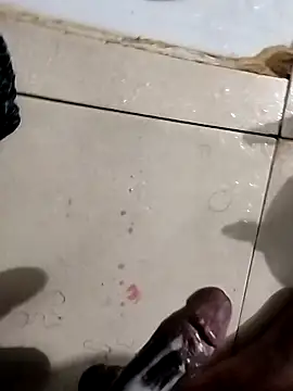 ishan Singh1 online show from 04-08-26, 07:03